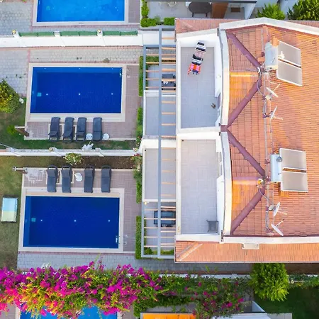 Villa Bağçeciler 1 *